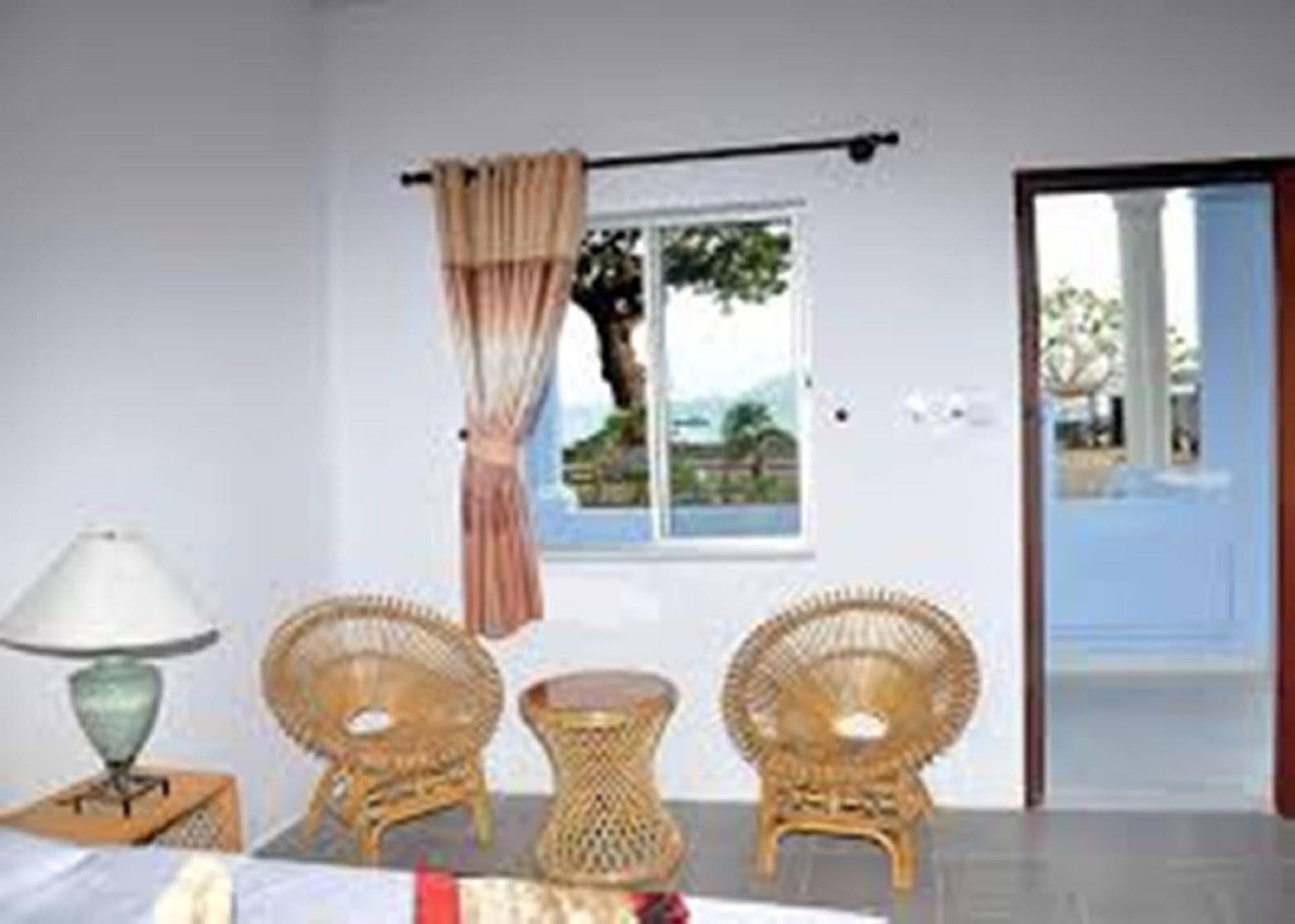 Phi Yen Hotel Chi Khu Co Ong Exterior photo